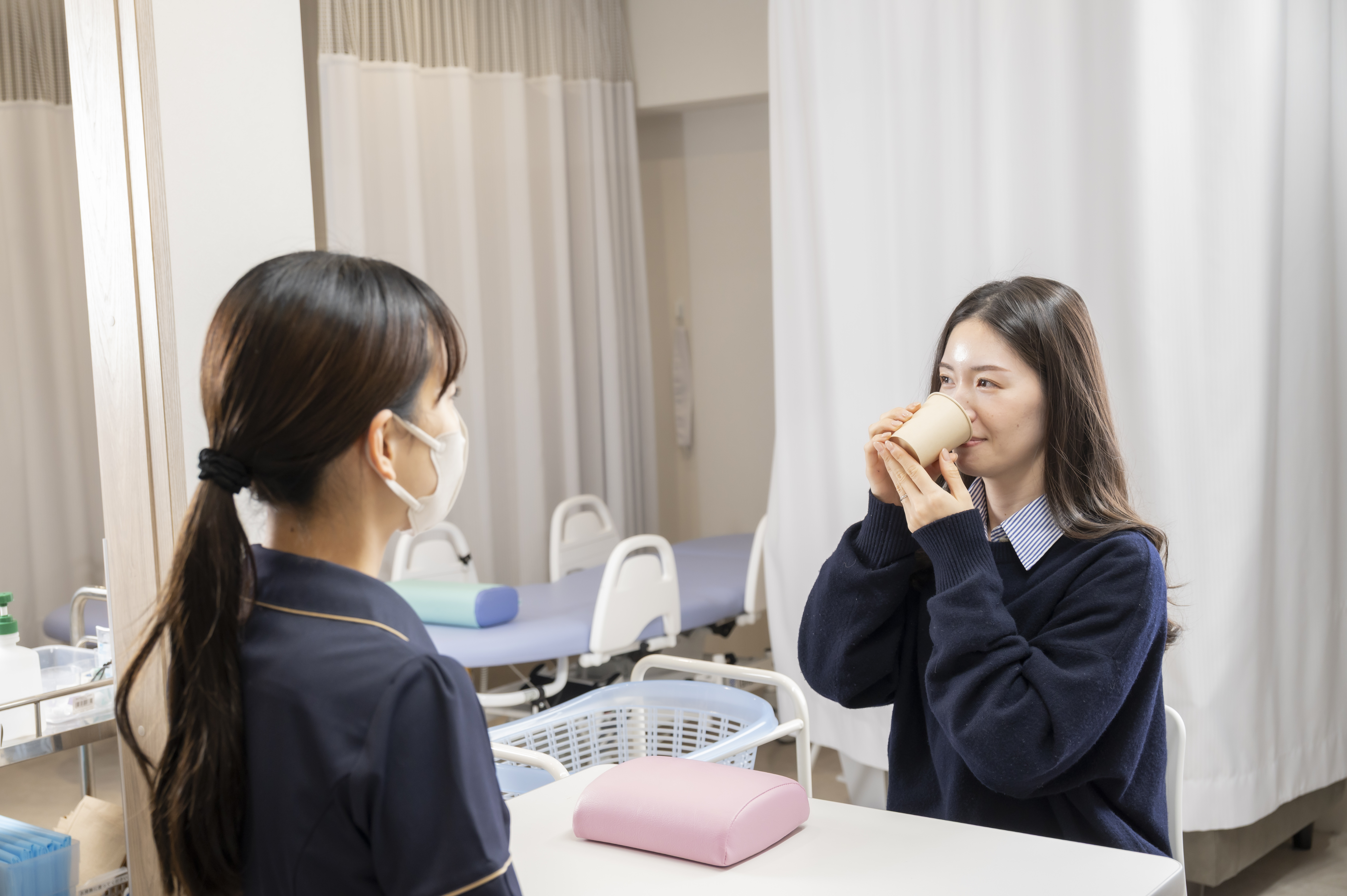 胃カメラ前処置の様子